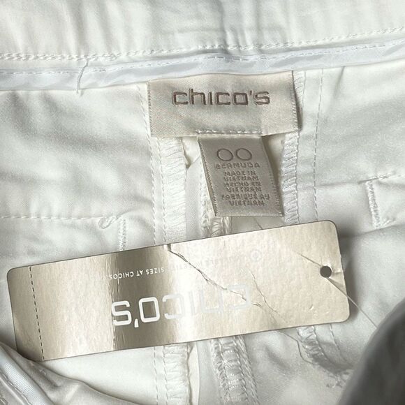 NWT Chico’s Comfort Utility Convertible Bermuda Slim Short White Womens SZ 00 - Picture 5 of 5